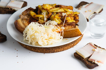 fried potatoes with bacon