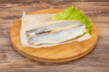 Herring fillet with salad leaves