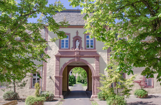 Das Kloster zu Steinfeld bei Kall in der Eifel