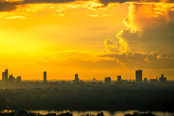 panoramic high-angle evening background of the city view,with natural beauty and blurred sunsets in the evening and the wind blowing all the time,showing the distribution of city center accommodation