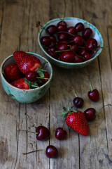 strawberries in a glass bowl