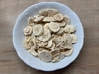 bowl of dryed bananas