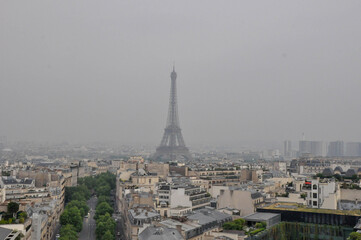 Fototapeta premium Paris cityscapes from above in the fog