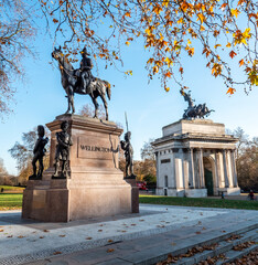 The Wellington Arch, Royal London, England. The Quadriga-topped military landmark arch with tribute statue to the historic British military leader. - 439319233