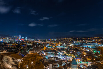 Obraz premium Night view of the historical center of Tbilisi