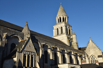 Fototapeta na wymiar Tour de Notre-Dame la Grande à Poitiers, France
