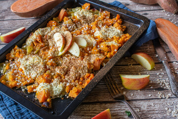 Fitness breakfast casserole with sweet potatoes, apples, cottage cheese and cinnamon