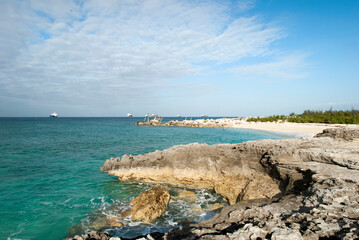 Fototapeta na wymiar Grand Bahama Island Coastline At Dusk
