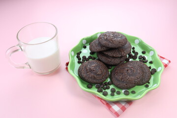 chocolate chip cookies