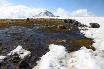 雪解けの室堂平