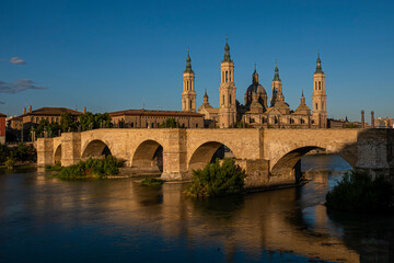 Obraz premium Basilica of Our Lady of Pillar in Zaragoza, Spain, Europe