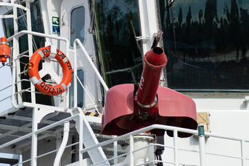 tugboat to assist at sea