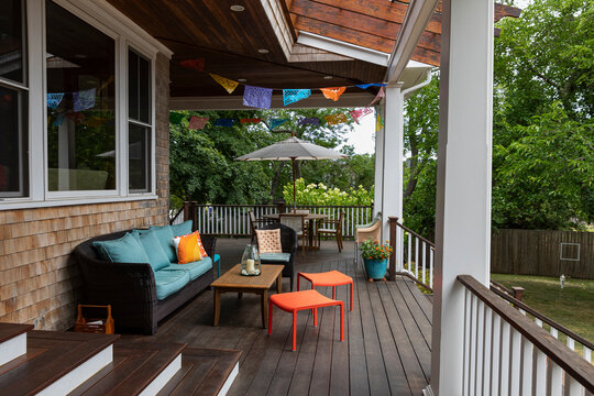 Outdoor Porch decor at craftsman Home 