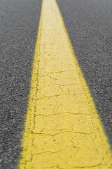 Obraz premium yellow markings on the asphalt