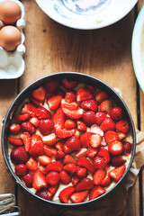 Oven ready yoghurt raw pastry cake with strawberries with crumble 