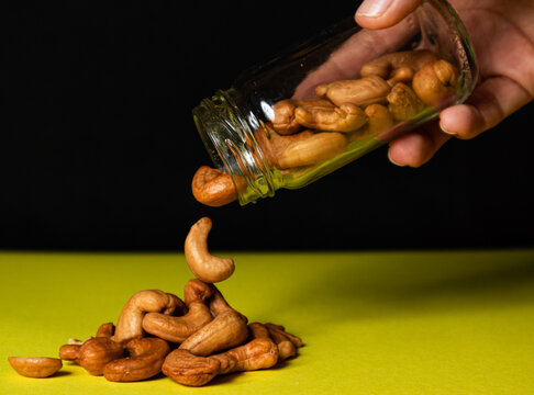 Cashew, Merey caguil, Nuts, healthy food, diet, vegetable protein, product. milk, healthy food. Latin American nuts, latin, 