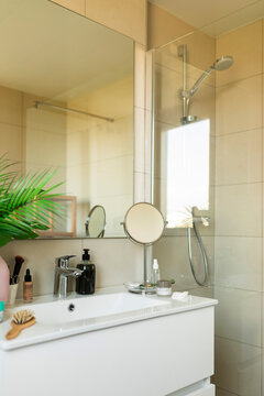 modern bathroom fixtures