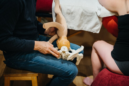 male midwife giving information about birth