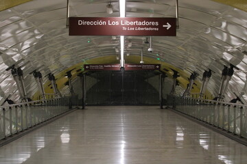 Estaci&oacute;n de metro