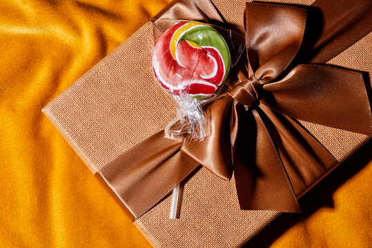 gift box and lollipop