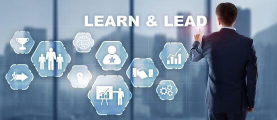 Businessman selection learn and lead the virtual screen