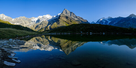 Mountain scenery at Lac d'Arpitetta