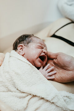 First cry of baby born in bath