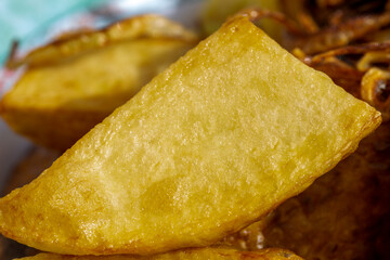 potato chips on a plate