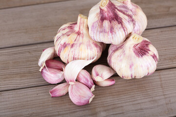 Bunch of fresh garlic and garlic cloves