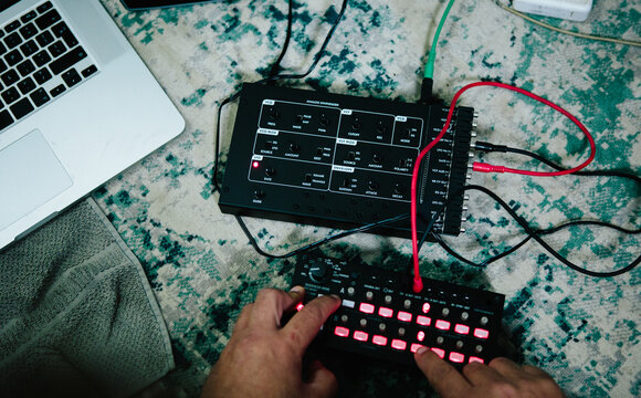 Synth and sequencer 
