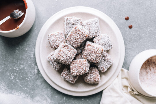 Vegan lamingtons