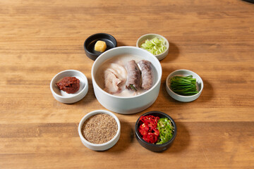 진하고 맛있는 순대국