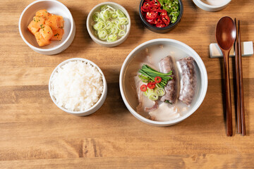 진하고 맛있는 순대국