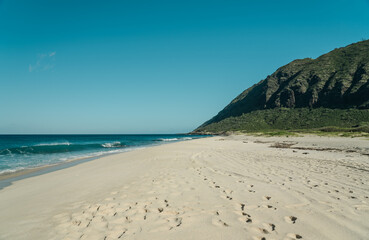 Keawaula Beach，Yokohama Bay， Kaena Point State Park，Oahu, Hawaii. 