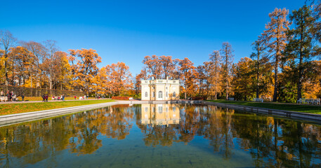 Bathhouse pavilion in Catherine park