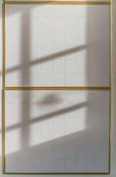 calendar with direct sunlight