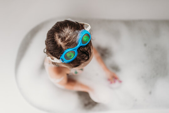 Goggles in bathtub