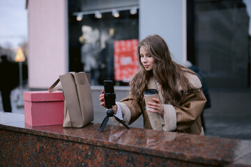 Influencer taking photo for social networks 