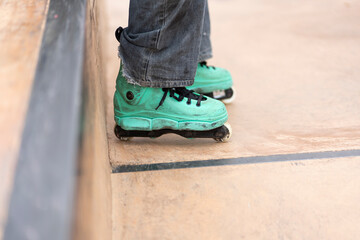 inline skates damaged by time of use