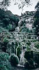 Impresionante cascada en pueblo interior