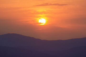 Fototapeta premium Солнце над Западным Кавказом