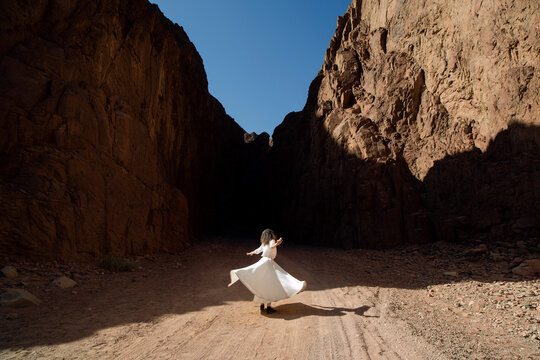 Sufi dance inside canyon 