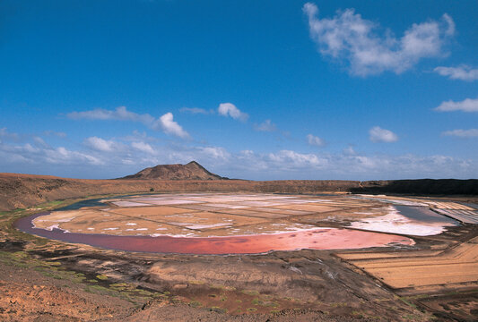 Salt crater de Pedra de Lume in Sal, Cape Verde