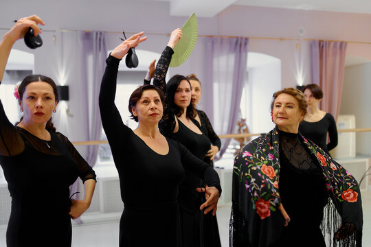 flamenco dance school for adult dancer woman