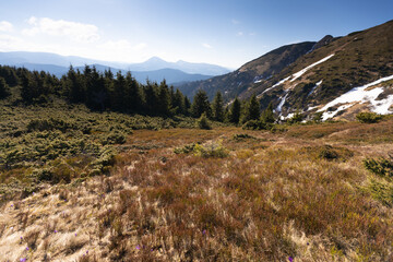 Obraz premium Mountains in summer. Outdoor wonderland or hiking scenery background