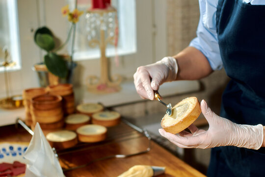 pastry chef girl in the process