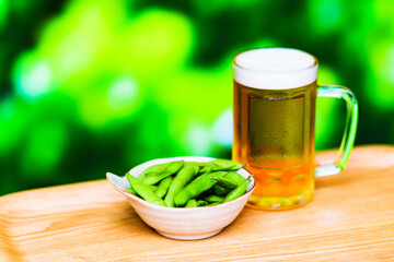 ビール　枝豆　アウトドア【 夏 の イメージ 】