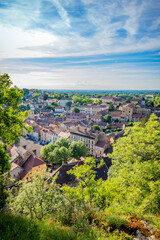La cité médiévale de Crémieu vue depuis les Remparts