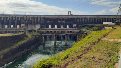 Fototapeta na wymiar Itaipu Dam in Iguassu, Brazil