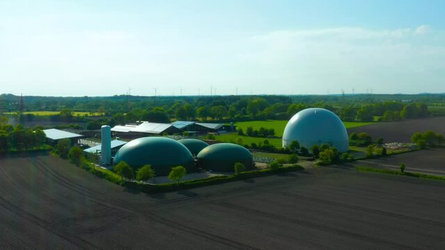 Biogasanlage aus der Luft Perspektive mit einer Drohne aufgenommen